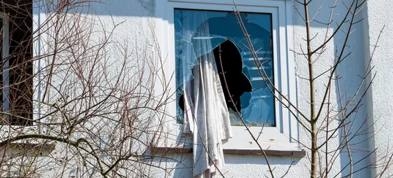 Storm Window Installation Contractors in North Lauderdale, FL